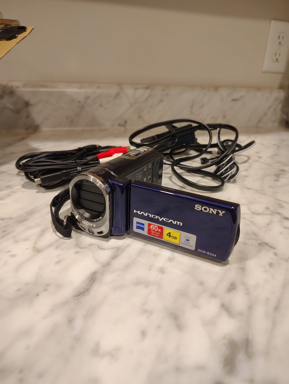 Sony Handycam DCR-SX44 Digital Video Recorder